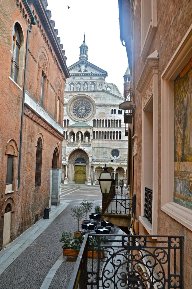 Hotel Duomo 18/19