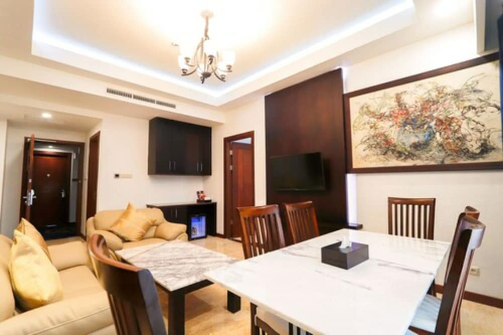 M Bahalap Hotel Palangkaraya 37/67
