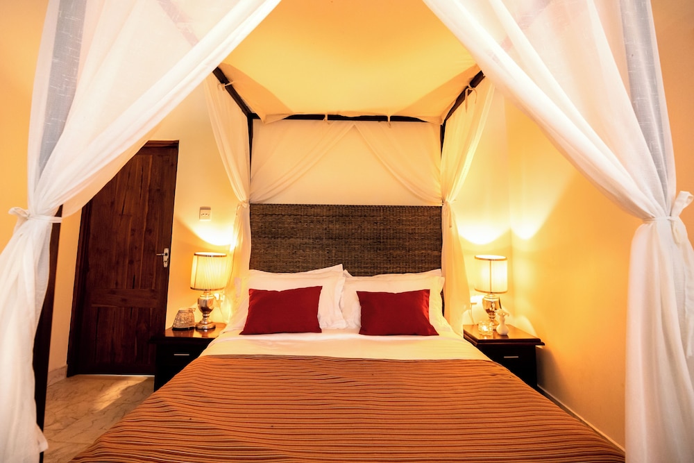 Club ManGo - Eco Chic Resort 7/44