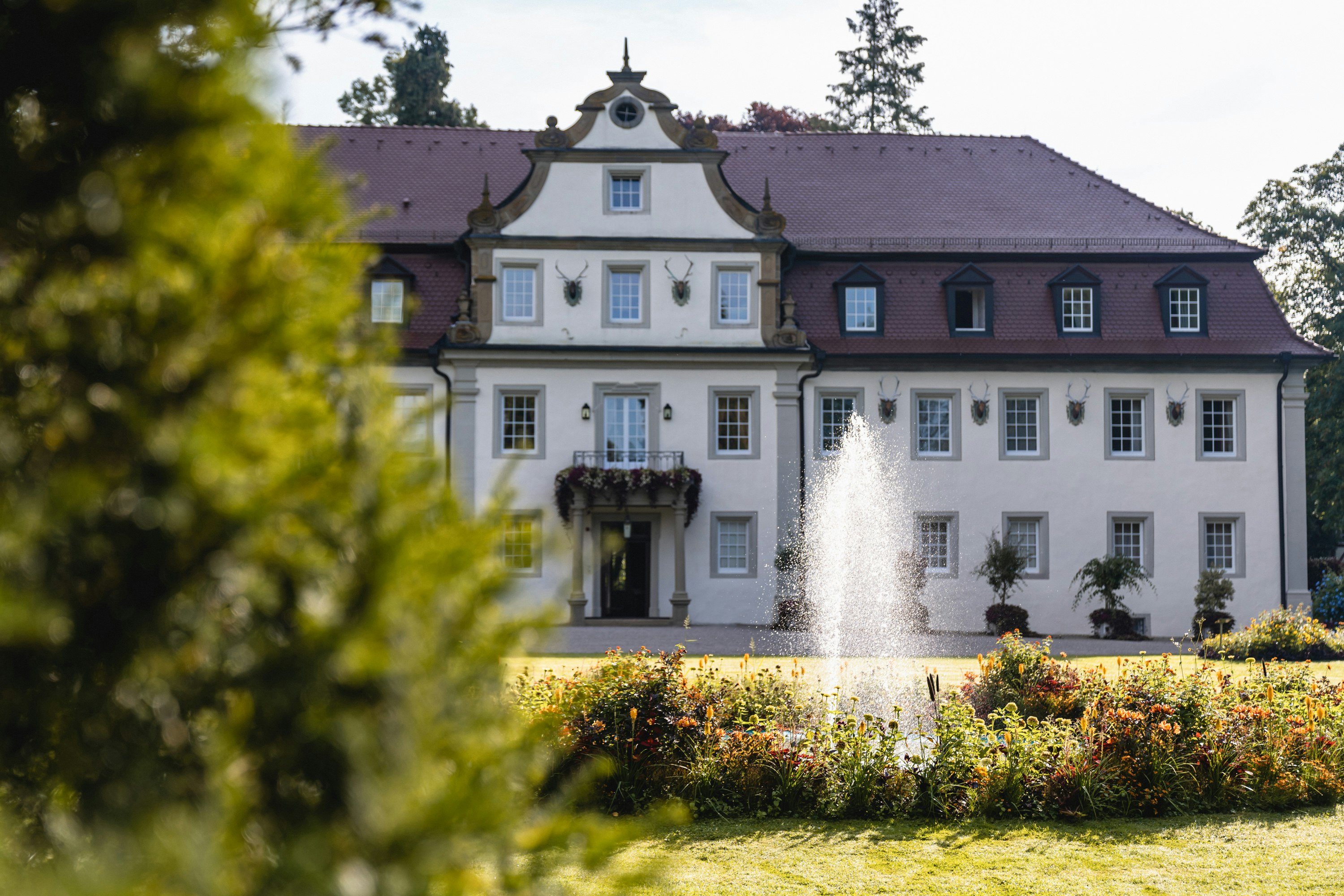 WALD AND SCHLOSSHOTEL FRIEDRICHSRUHE 6/67