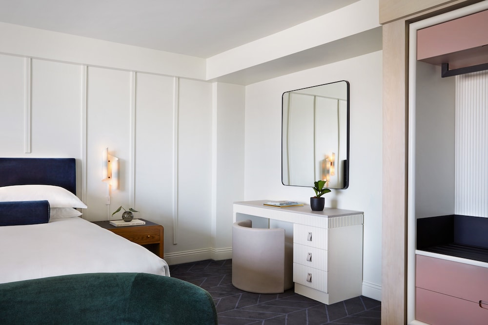 Spa, Premium, King Bed, Bay View