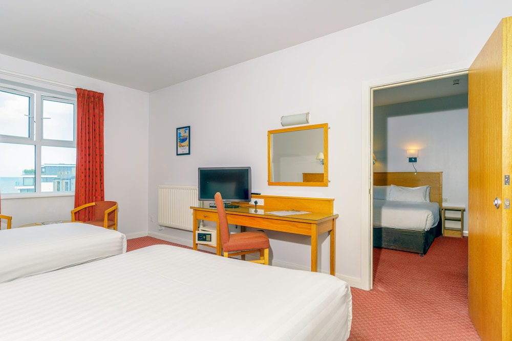 Portrush Atlantic Hotel 16/92