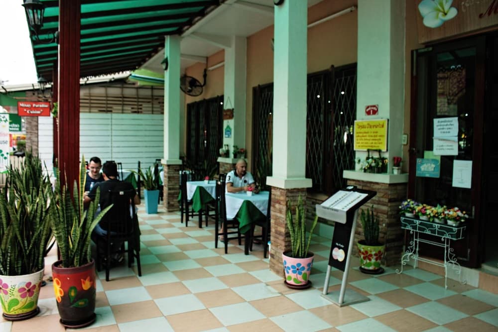 Mixay Paradise Hotel 60/78