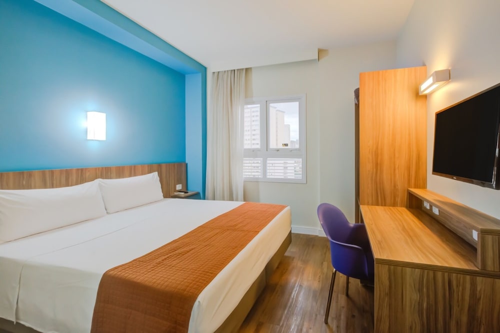 STANDARD, KING BED