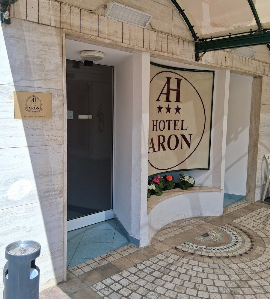 Hotel Aron 30/50
