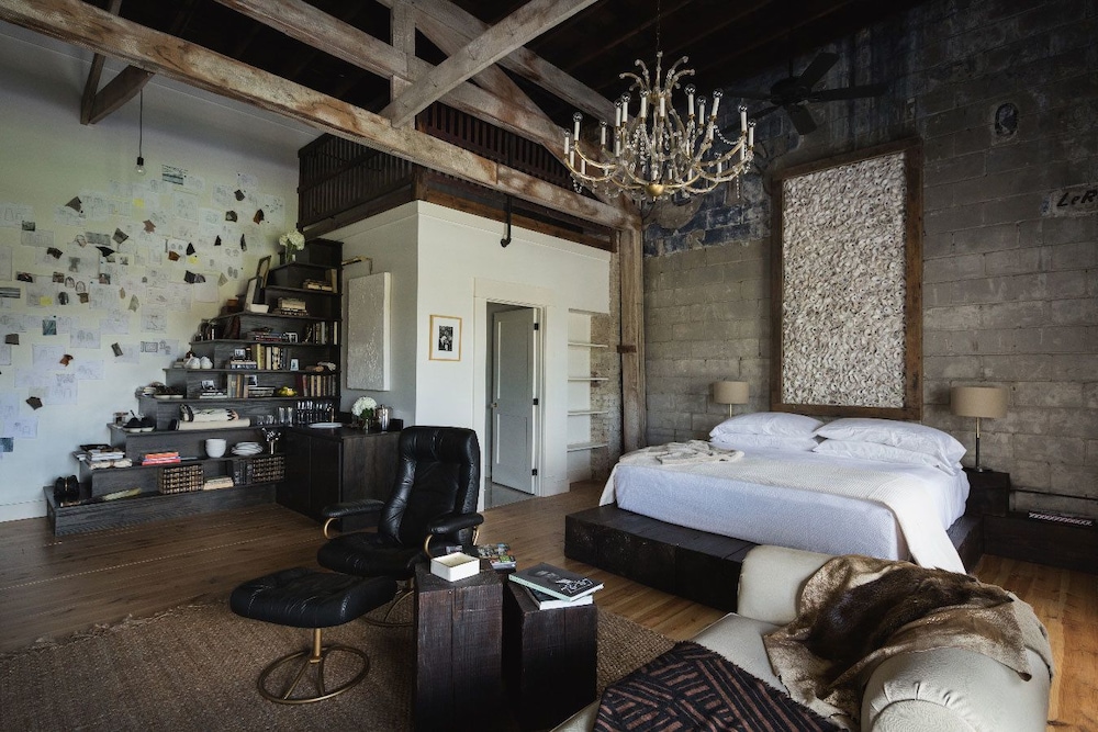 Gunrunner Boutique Hotel 39/63
