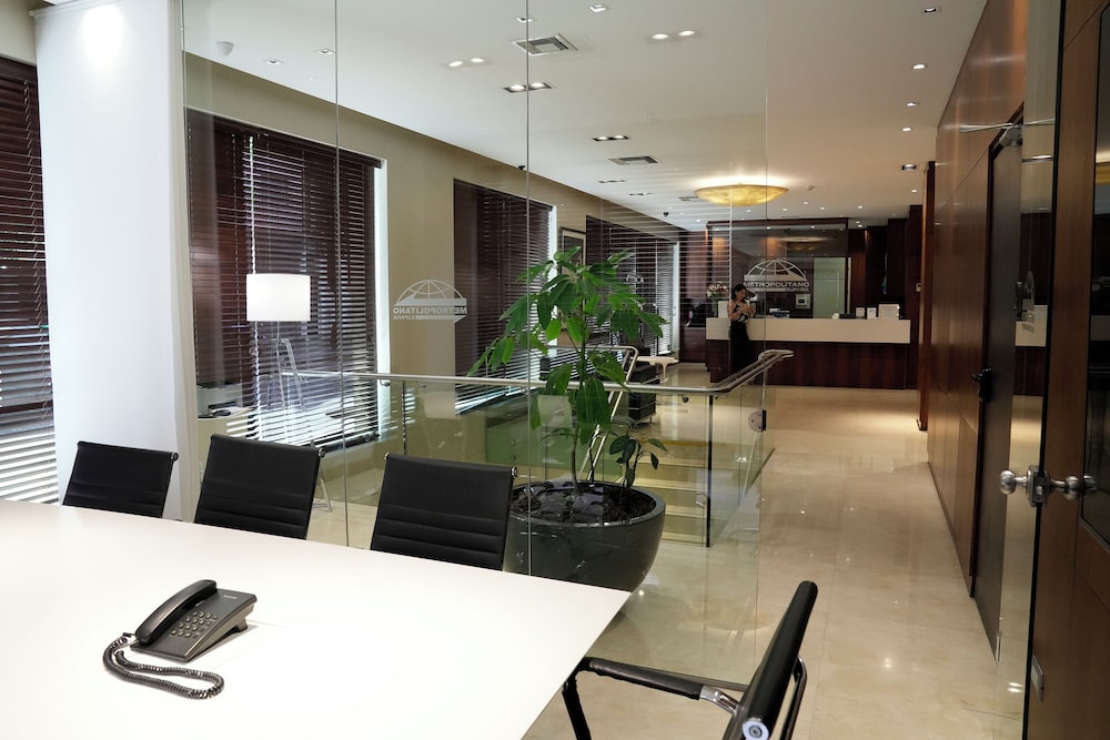 Hotel Metropolitano Supara 34/44