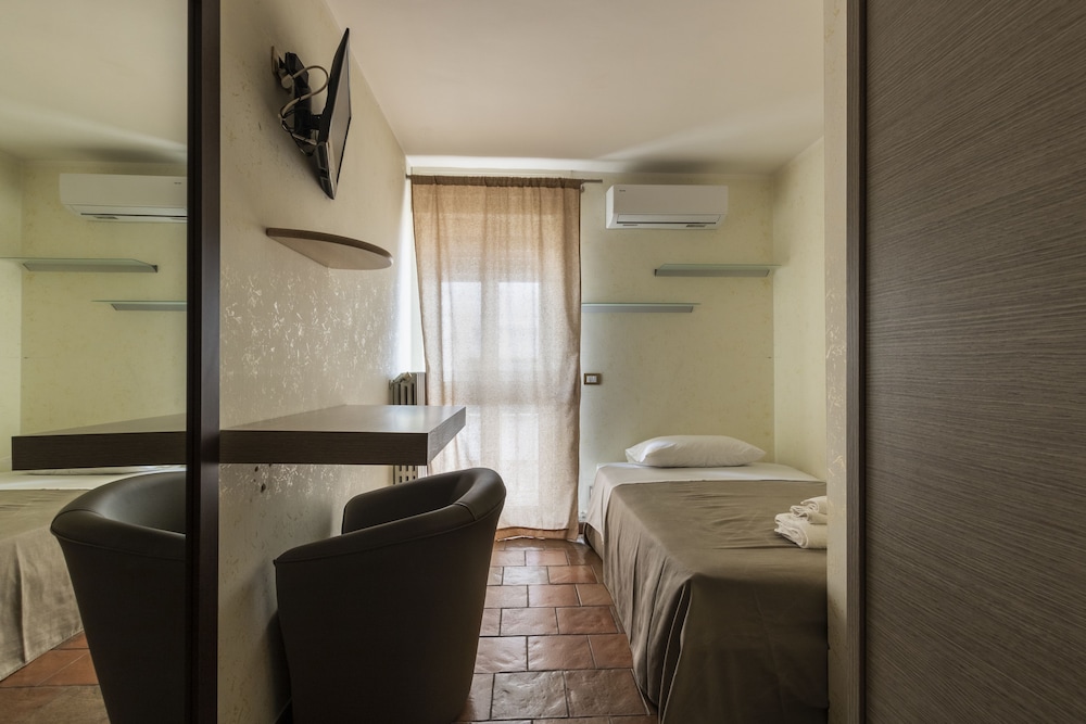 B&B Vittoria 44/48