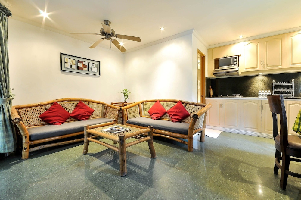 NIRVANA BEACH RESORT 32/50
