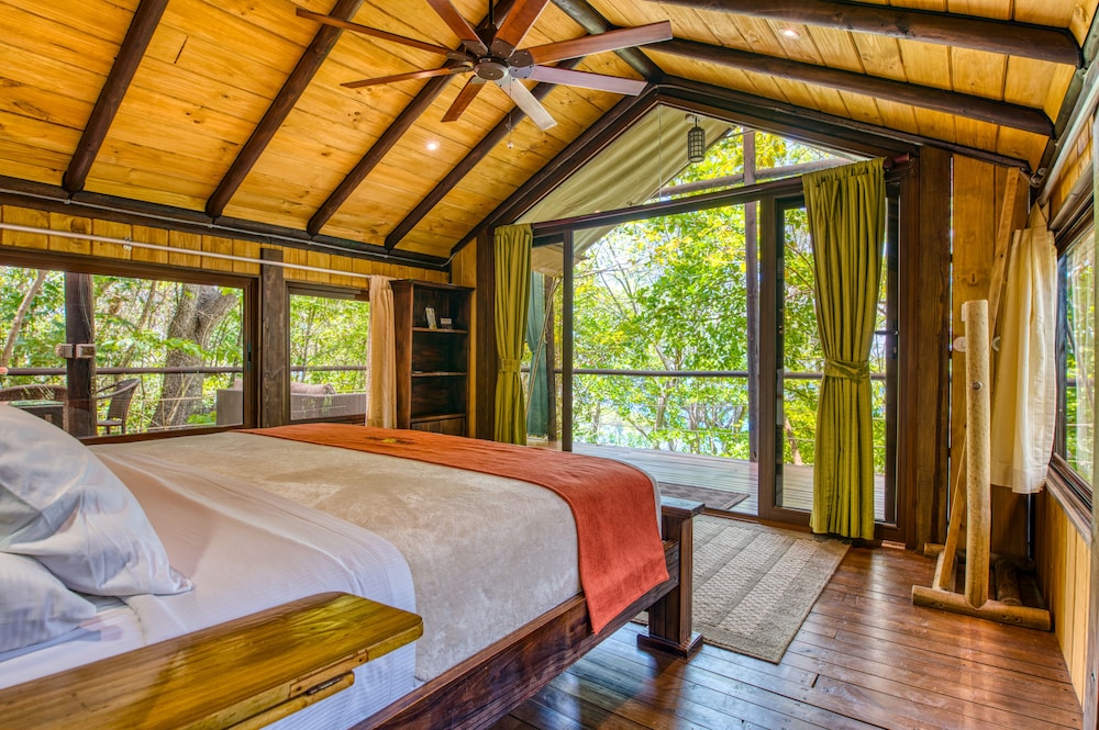 Ylang Ylang Beach Resort 9/78