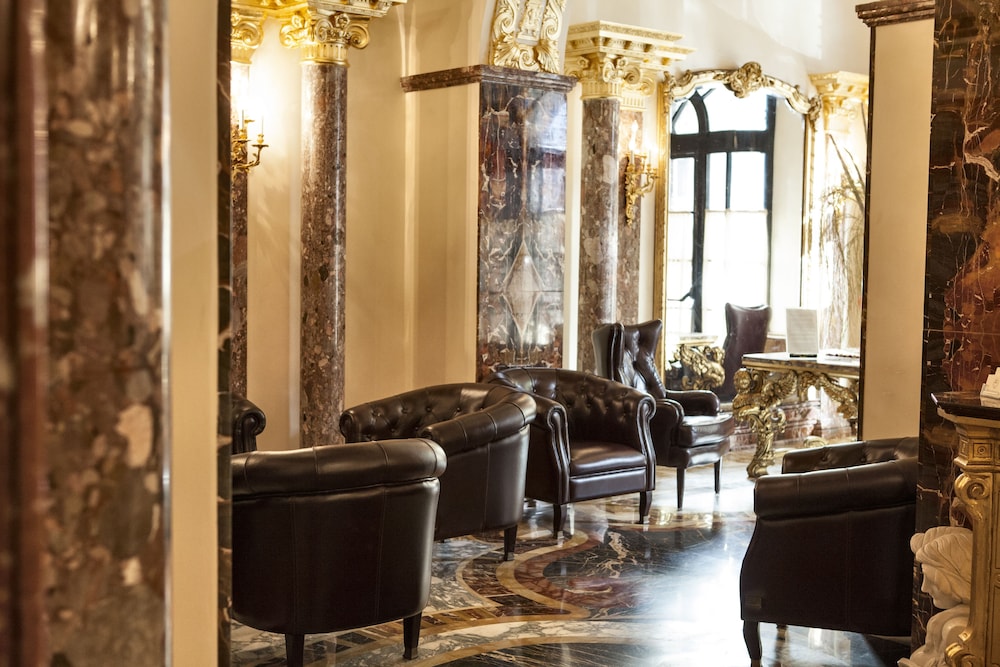 Des Epoques Hotel 46/63
