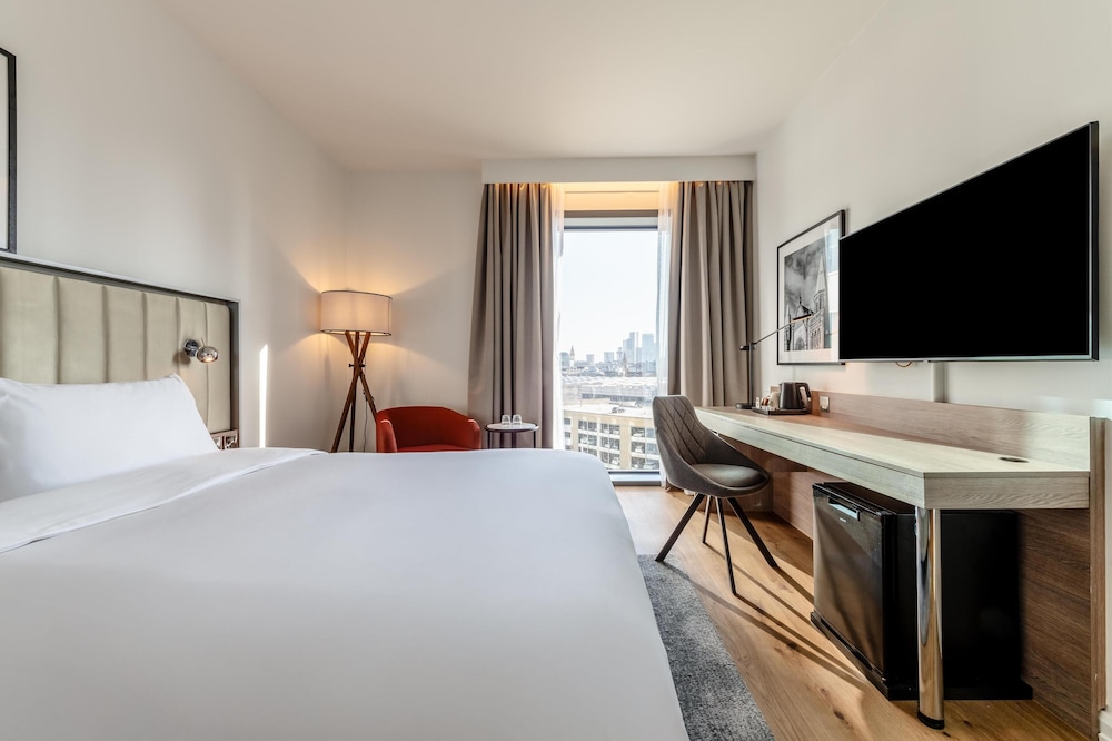 Radisson Hotel Manchester City Centre, A Verified Net Zero Hotel 24/91
