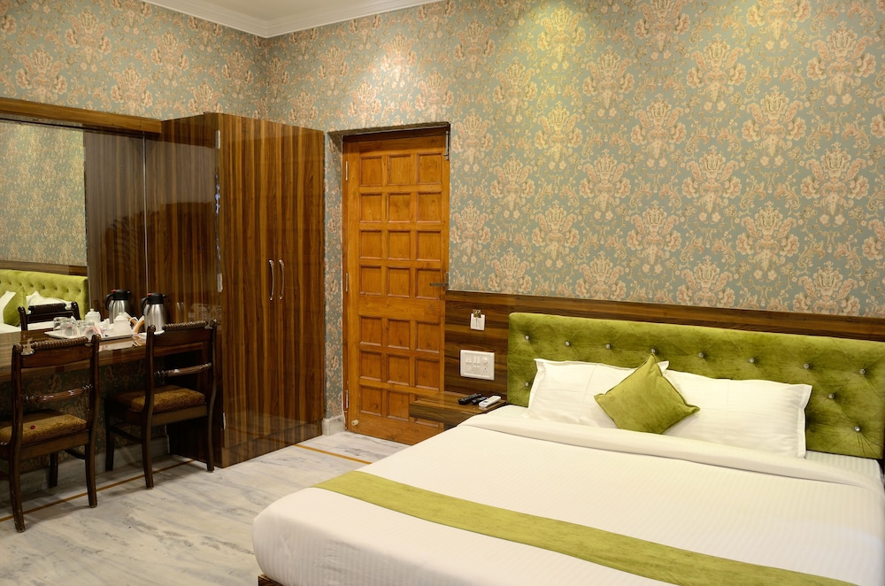 Ambay Villa 21/50
