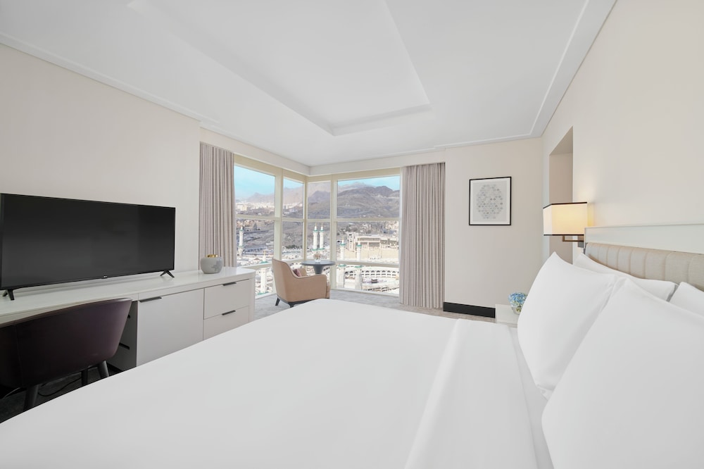 SUPERIOR, SUITE, HARAM VIEW
