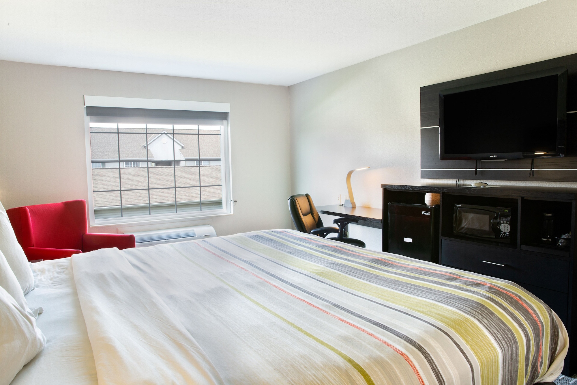 ROOM, KING BED
