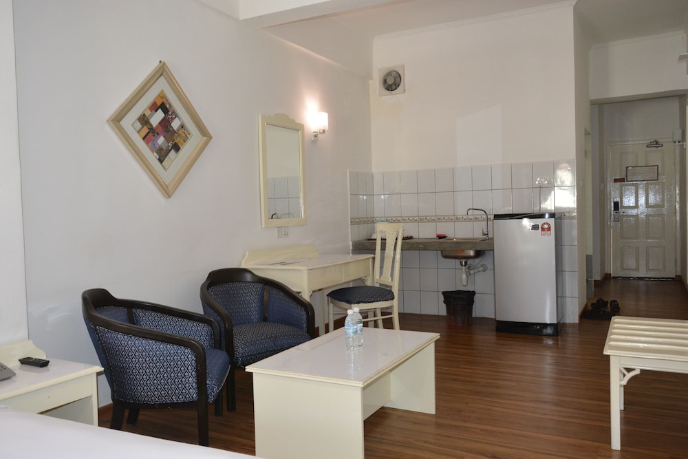 Promenade Service Apartments 57/72