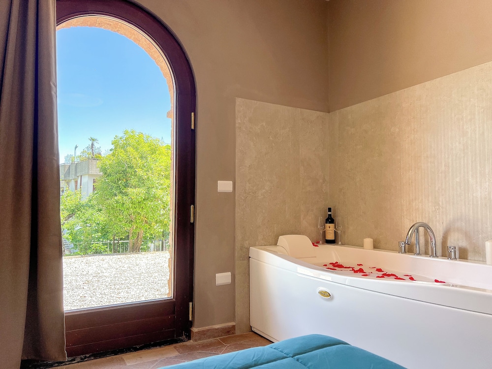 Antica Quercia & Spa 48/50