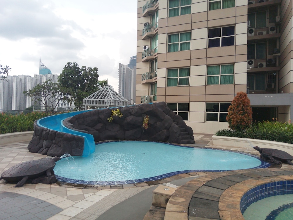 Batavia Apartments Hotel Service Residences 5/52