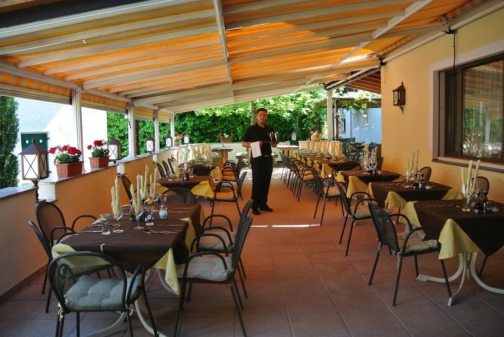 HOTEL STAMSERHOF 45/57