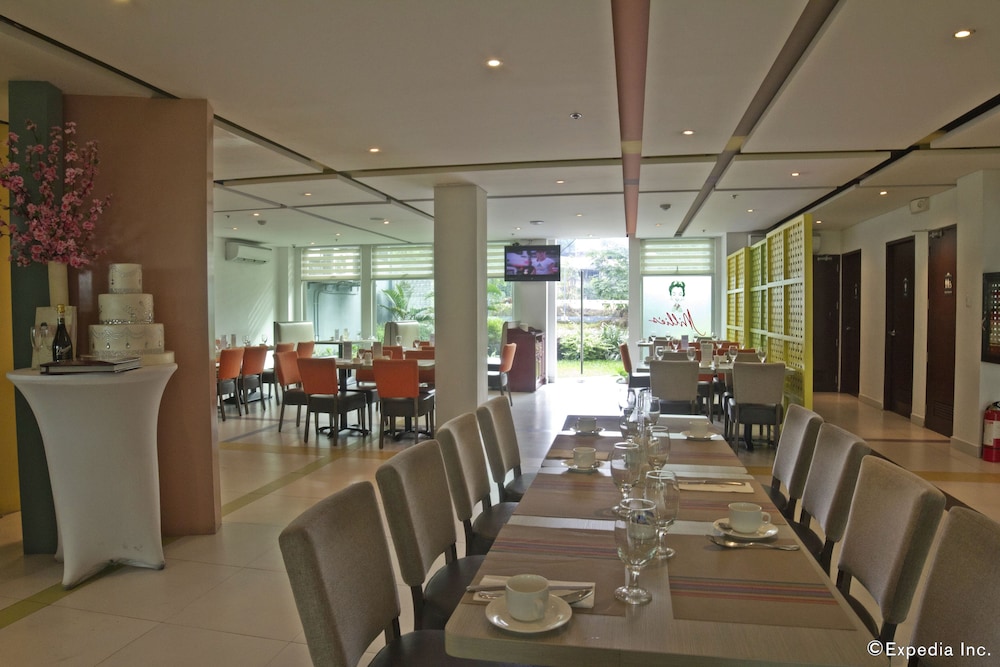 Microtel By Wyndham Up Technohub 28/29