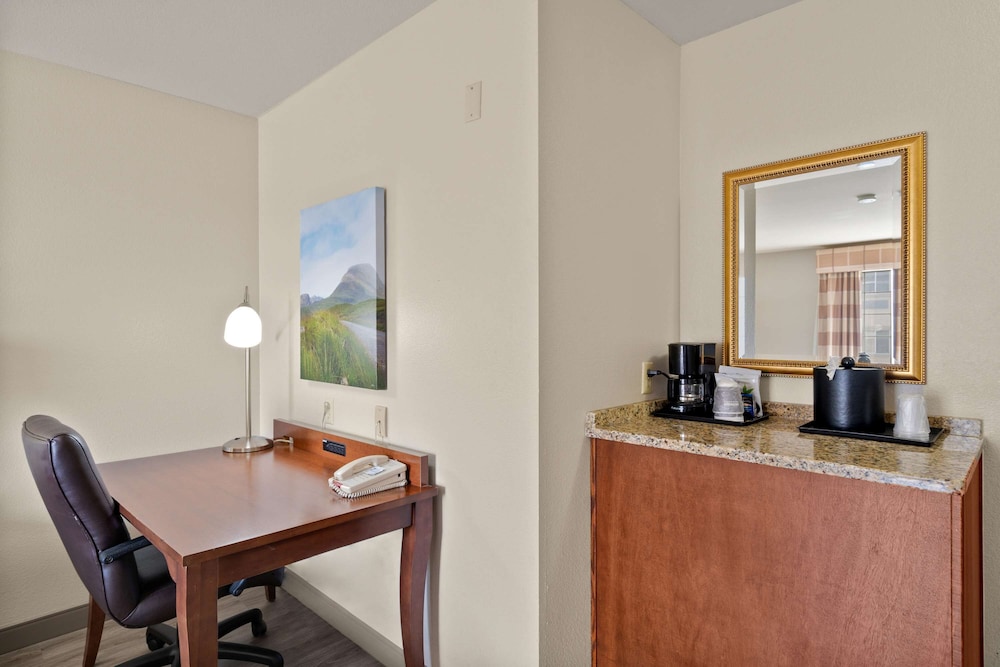 Country Inn & Suites By Radisson Greeley Co 19/40