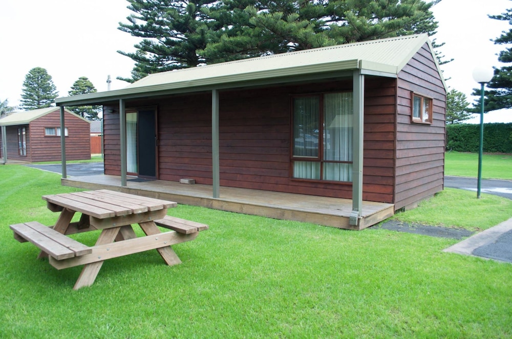 SURFSIDE HOLIDAY PARK 39/50