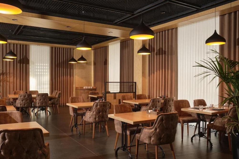 Wyndham Garden Tashkent 75/84