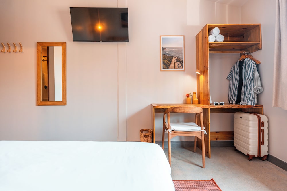 غرفة بسرير كوين بإطلالة على الحديقة، Hotel Bambuda Santa Catalina 2/4