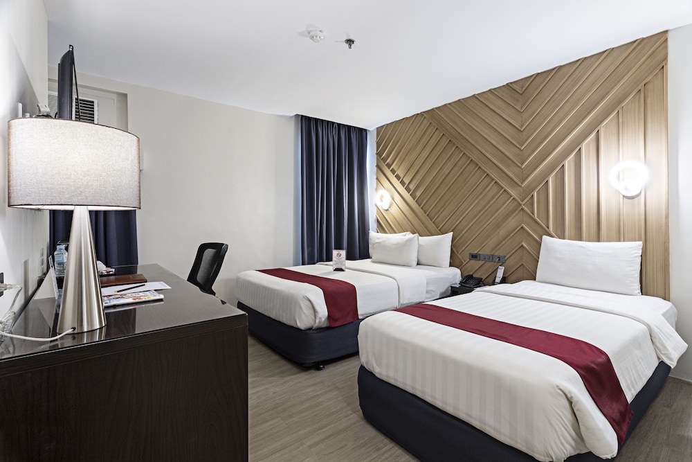 萨罗萨国际大酒店(Sarrosa International Hotel and Residential Suites) 图片2