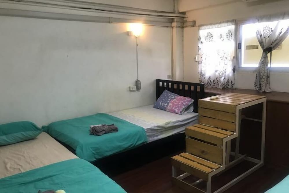 Kamin Bird Hostel 21/24