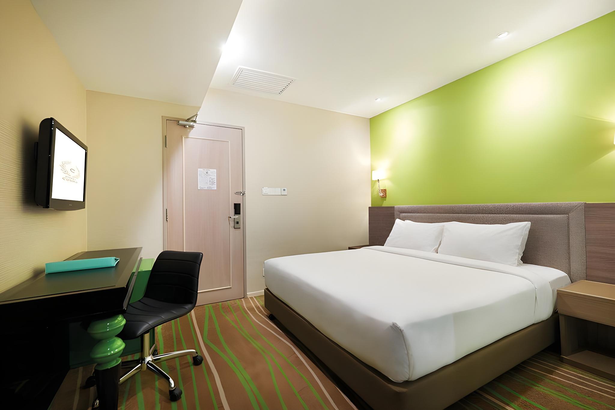 Room, Double or Twin Bed, No Window