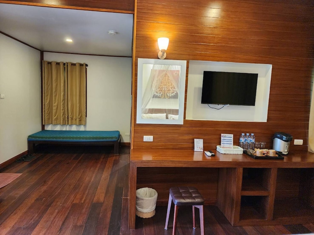 Phi Phi Natural Resort 63/74
