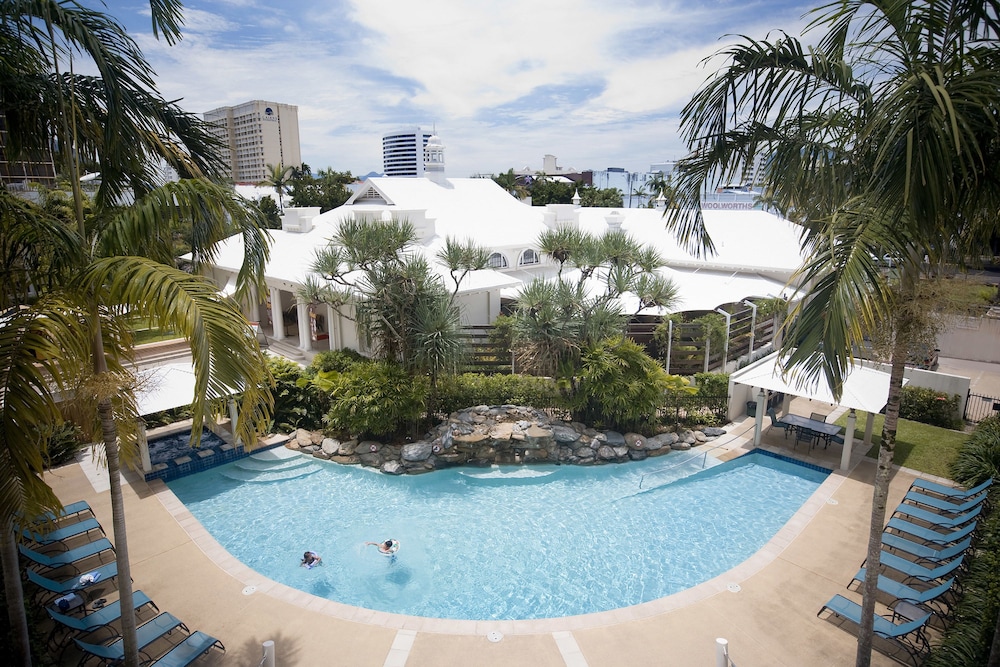 Mantra Esplanade Cairns 59/66
