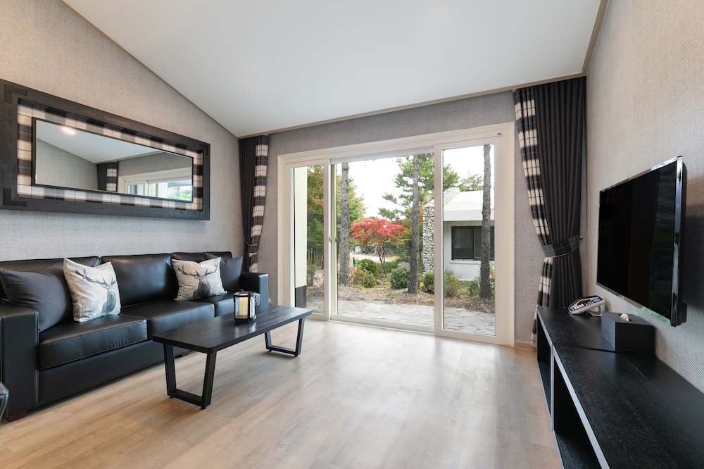 Kensington Resort Seorak Valley 44/74