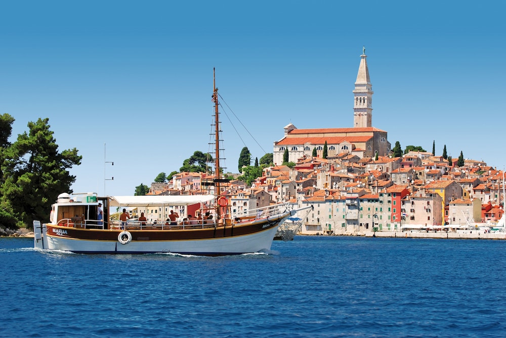 Adriatic Hotel 44/50