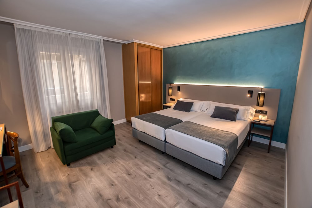 Hotel Castilla Vieja 10/33