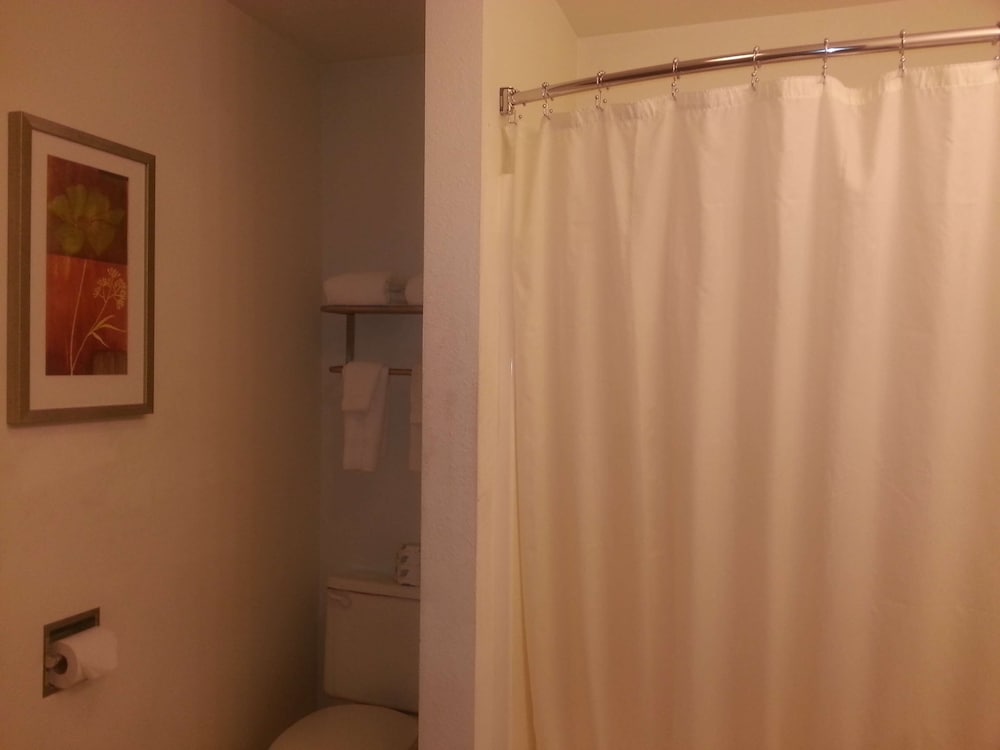 Harlan Inn and Suites By OYO Harlan 31/56