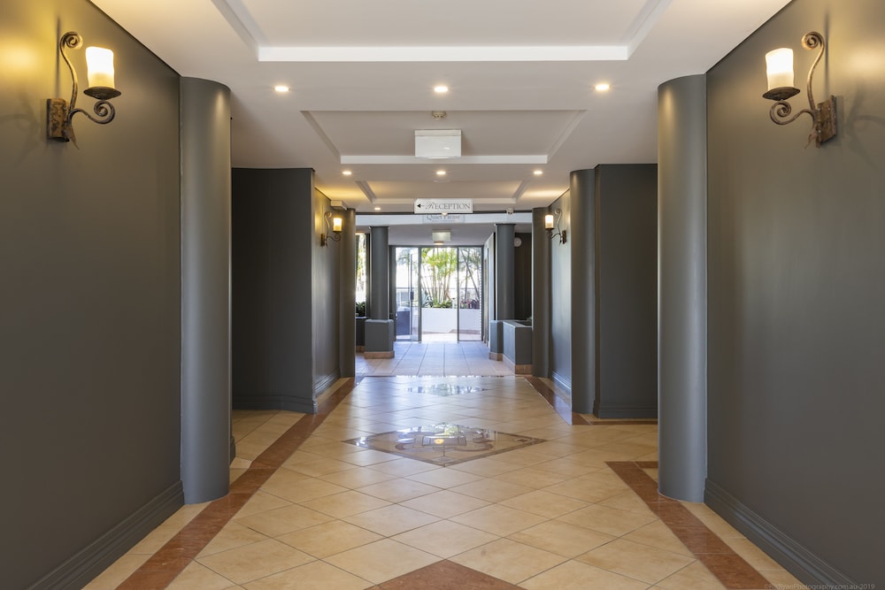 BAY ROYAL APARTMENTS 7/50