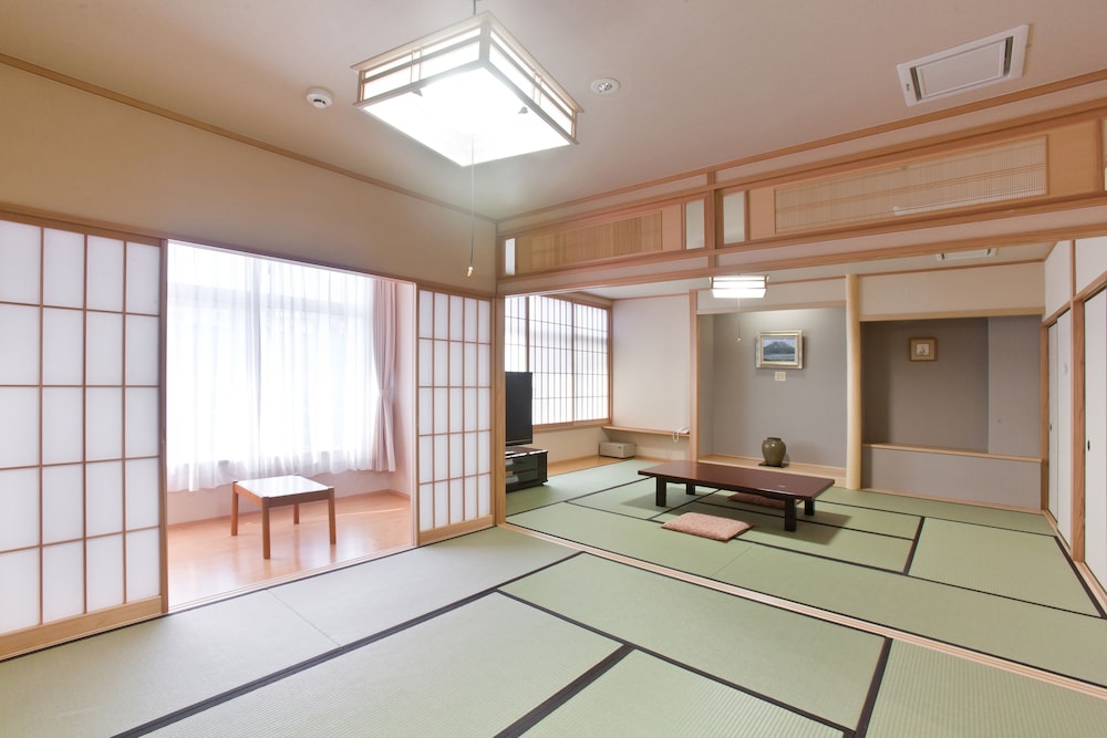 Onsen Hotel Nakahara Bessou 15/38