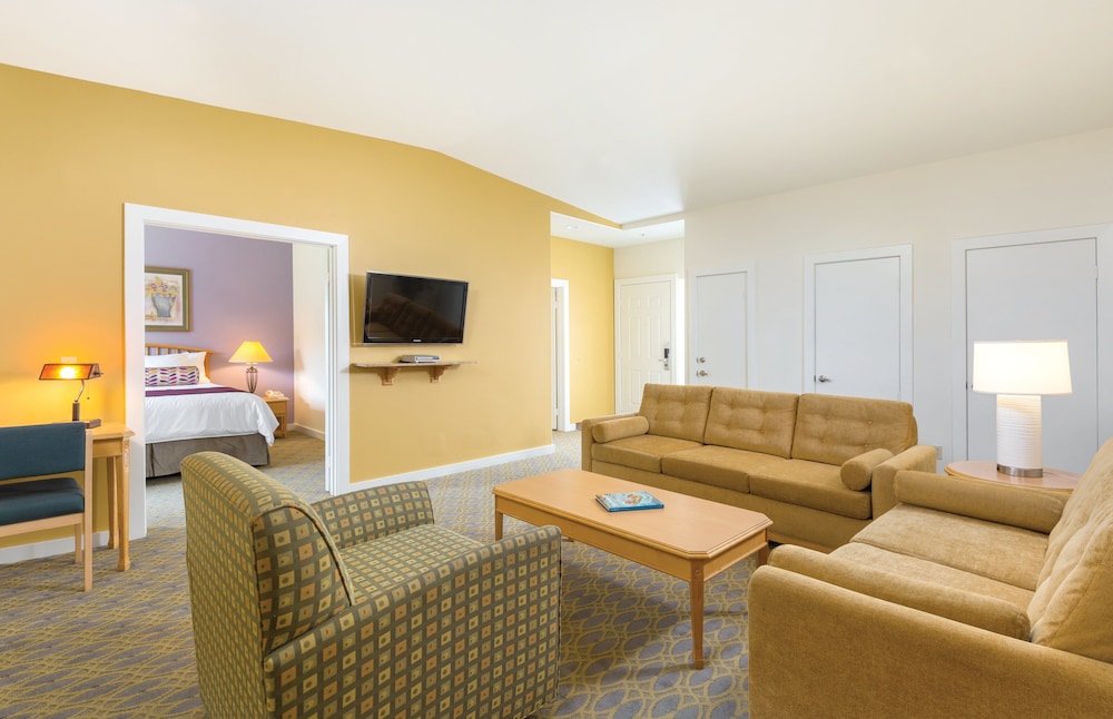 WorldMark Cathedral City 29/48
