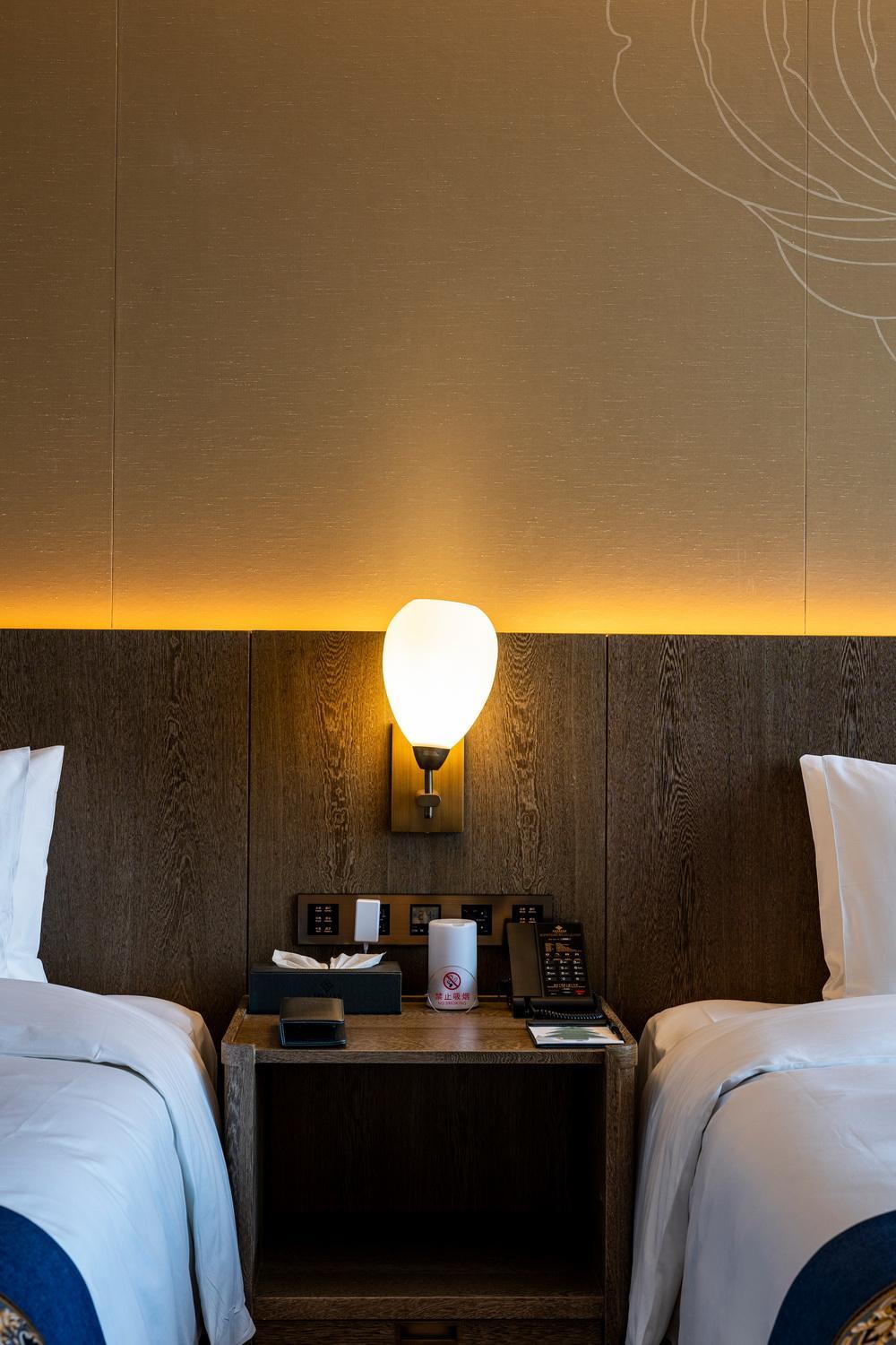 Jinling Hotel 37/65