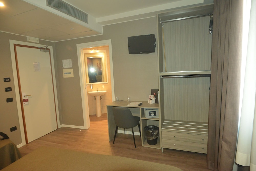 HOTEL TIEMPO 14/33
