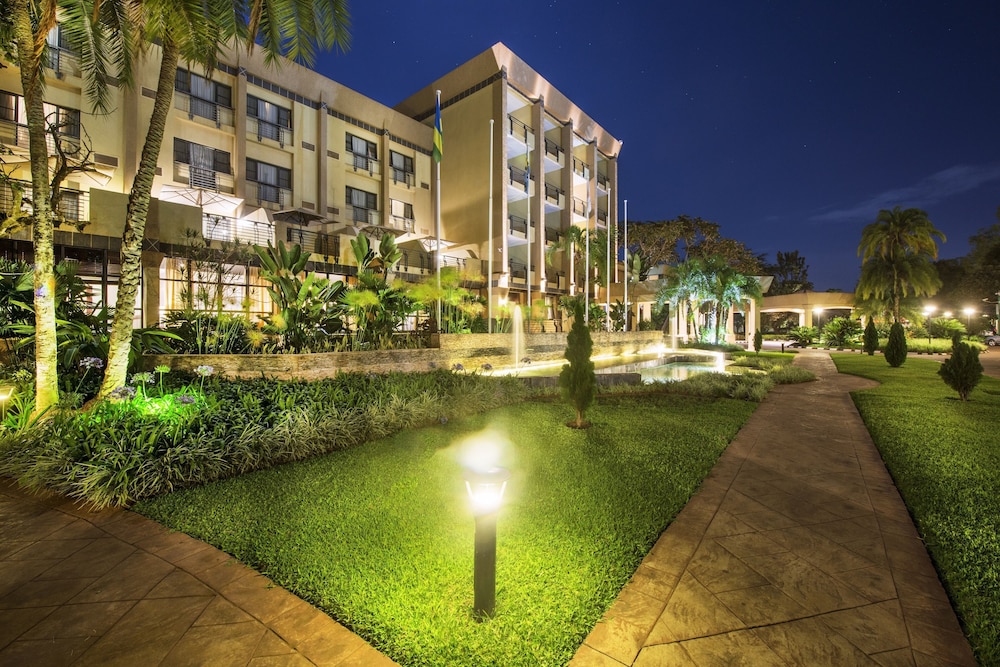 Kigali Serena 54/60
