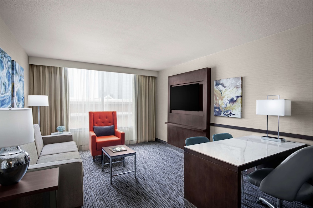 Embassy Suites Fort Worth Downtown 28/54