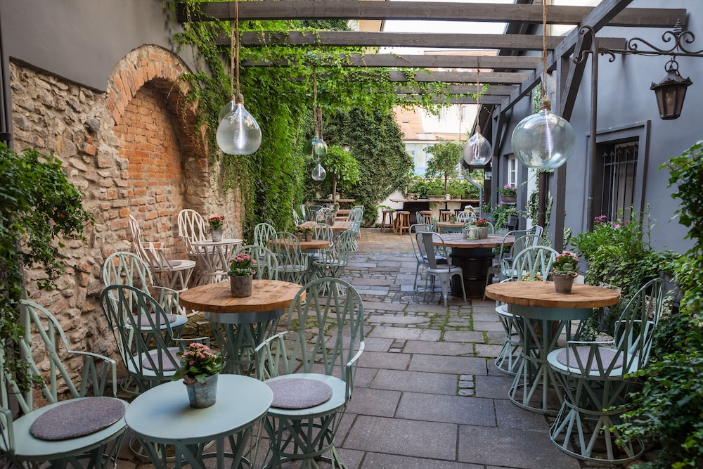 Cathedral Prague Apartments 36/49