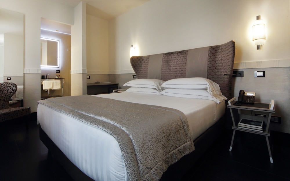 Unica Suite Rome 8/63