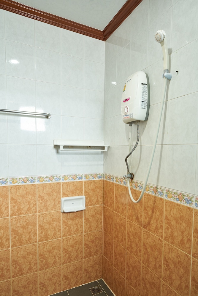 Lime Hotel Patong 45/50