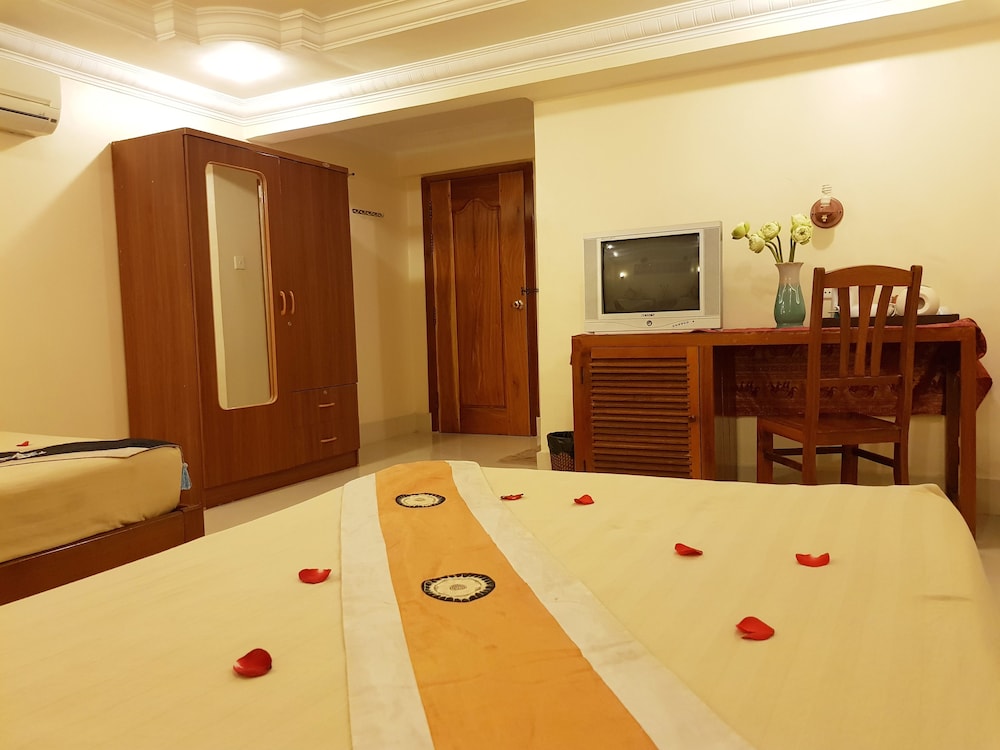Fancy Guest House 25/37