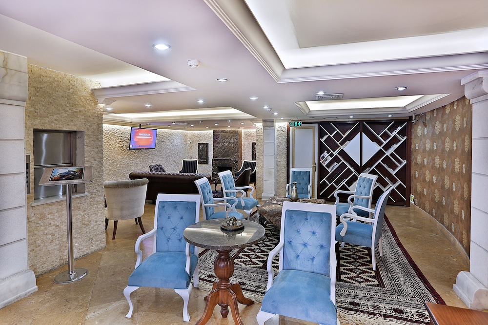 THE ISTANBUL HOTEL 34/50