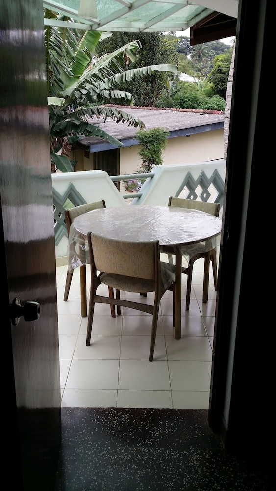 Village Villa Home Stay 17/24